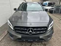 Grau Gebraucht 2019 Mercedes GLA200 AMG SUV | 23.999 €