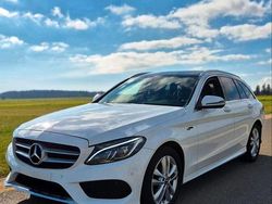 Weiß Gebraucht 2016 Mercedes C200 AMG line Kombi | 19.500 € (Fairer Preis)