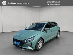 Grün Neu 2024 Hyundai i20 Select Limousine | 15.950 € (Superpreis)