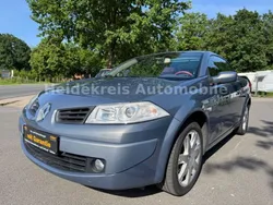 Grau Gebraucht 2009 Renault Mégane Cabriolet Dynamique Cabrio | 4.290 € (Etwas zu teuer)