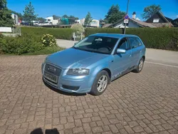 Blau Gebraucht 2005 Audi A3 Sportback Ambiente Limousine | 1.100 € (Guter Preis)