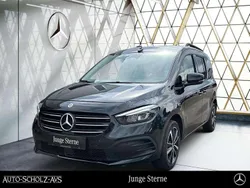 Loparitschwarz metallic Gebraucht 2024 Mercedes T180 Progressive Van / Kleinbus | 27.725 € (Fairer Preis)