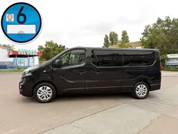 Mitternachtschwarz Gebraucht 2016 Opel Vivaro Van | 23.950 €