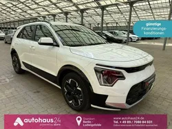Weiß Gebraucht 2023 Kia e-Niro Vision SUV | 26.690 € (Guter Preis)