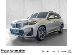 Silber Neu 2025 BMW iX1 M Sport SUV | 56.190 € (Fairer Preis)