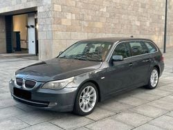 Grau Gebraucht 2009 BMW 530 Kombi | 4.400 € (Superpreis)