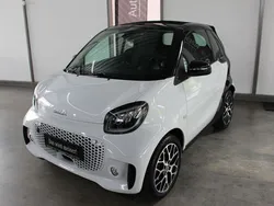 Weiß Gebraucht 2023 Smart ForTwo Electric Drive Cabrio | 21.900 €