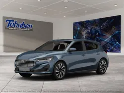 Blau Gebraucht 2024 Ford Focus Titanium Limousine | 26.890 € (Etwas zu teuer)