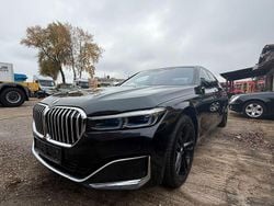 Schwarz Gebraucht 2021 BMW 740 Sport Line Limousine | 39.900 € (Guter Preis)