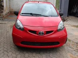 Rot Gebraucht 2006 Toyota Aygo Kleinwagen | 1.499 € (Fairer Preis)