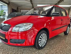 Rot Gebraucht 2009 Skoda Fabia Limousine | 2.990 € (Fairer Preis)