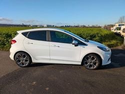 Weiß Gebraucht 2021 Ford Fiesta ST-Line Kleinwagen | 11.400 € (Guter Preis)