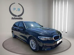 Schwarz Gebraucht 2021 BMW 320 Advantage Kombi | 24.299 € (Fairer Preis)