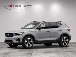 Grau Gebraucht 2024 Volvo XC40 Plus SUV | 41.900 € (Etwas zu teuer)