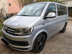Silber Gebraucht 2016 VW Multivan Van | 28.000 € (Teuer)