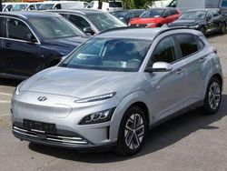 Silber Gebraucht 2022 Hyundai Kona Trend SUV | 22.369 € (Fairer Preis)