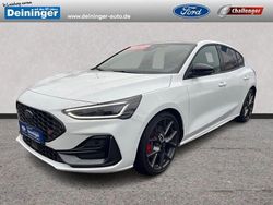 Frostweiß Gebraucht 2024 Ford Focus ST Kombi | 37.990 € (Etwas zu teuer)