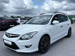 Weiß Gebraucht 2010 Hyundai i30 Edition+ Kombi | 1.980 € (Guter Preis)