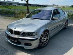 Silber Gebraucht 2004 BMW 320 Sport Line Limousine | 6.150 € (Etwas zu teuer)