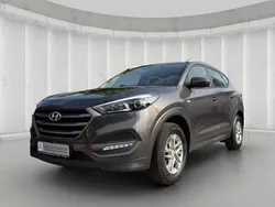 Grau Gebraucht 2018 Hyundai Tucson Classic SUV | 16.980 € (Fairer Preis)
