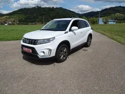 Weiß Gebraucht 2020 Suzuki Vitara Club SUV | 13.699 € (Guter Preis)