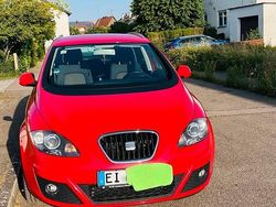 Rot Gebraucht 2010 Seat Altea XL Van / Kleinbus | 5.200 € (Fairer Preis)