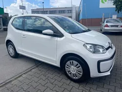 Weiß Gebraucht 2016 VW up! move up! Kleinwagen | 4.850 € (Guter Preis)