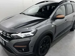 Grau Neu 2025 Dacia Jogger Extreme Kombi | 24.340 € (Etwas zu teuer)