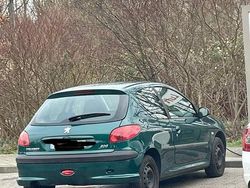 Grün Gebraucht 2004 Peugeot 206 Filou Limousine | 500 € (Superpreis)