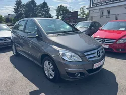 Grau Gebraucht 2009 Mercedes B180 Van / Kleinbus | 5.999 € (Etwas zu teuer)