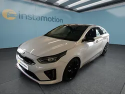 Weiß Gebraucht 2019 Kia ProCeed GT Kleinwagen | 20.249 € (Fairer Preis)