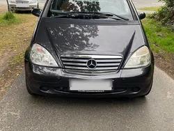 Braun Gebraucht 2000 Mercedes A190 Avantgarde Van / Kleinbus | 2.470 € (Teuer)