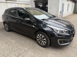 Schwarz Gebraucht 2016 Kia Ceed Sportswagon Platinum Kombi | 8.390 € (Fairer Preis)