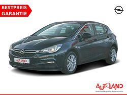 Grün Gebraucht 2019 Opel Astra Active Limousine | 14.490 € (Etwas zu teuer)