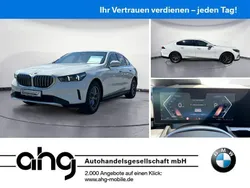 Weiß Gebraucht 2024 BMW 520 Limousine | 45.360 € (Superpreis)