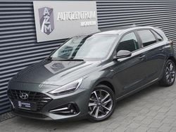 Grau Gebraucht 2021 Hyundai i30 Edition 30+ Limousine | 17.490 € (Fairer Preis)
