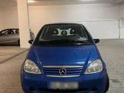 Blau Gebraucht 2000 Mercedes A160 Kleinwagen | 1.399 € (Guter Preis)