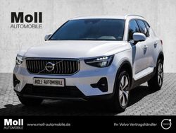 Weiss Gebraucht 2023 Volvo XC40 Plus SUV | 34.980 € (Fairer Preis)