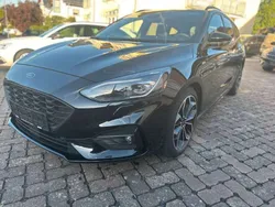 Iridiumschwarz metallic Gebraucht 2019 Ford Focus ST-Line Kombi | 16.250 € (Fairer Preis)