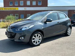 Grau Gebraucht 2012 Mazda 2 Edition Kleinwagen | 5.000 € (Fairer Preis)