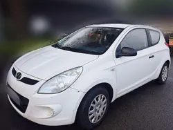 Weiß Gebraucht 2012 Hyundai i20 Classic Limousine | 3.000 € (Fairer Preis)