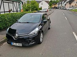 Schwarz Gebraucht 2018 Renault Clio IV Kleinwagen | 8.300 € (Fairer Preis)