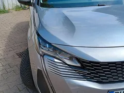 Silber Gebraucht 2021 Peugeot 3008 Allure SUV | 22.990 € (Guter Preis)