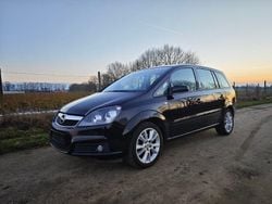 Schwarz Gebraucht 2007 Opel Zafira Catch Me Van / Kleinbus | 2.790 € (Fairer Preis)