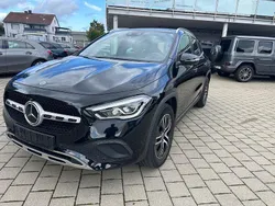 Schwarz Gebraucht 2020 Mercedes GLA200 SUV | 29.900 € (Guter Preis)