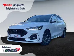 Frostweiß Gebraucht 2024 Ford Focus ST-Line Kombi | 24.760 € (Guter Preis)
