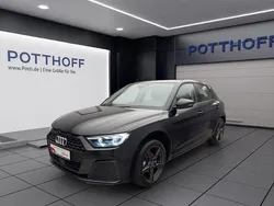 Mythosschwarz metallic Gebraucht 2024 Audi A1 Sportback Ambiente Kleinwagen | 21.750 € (Superpreis)