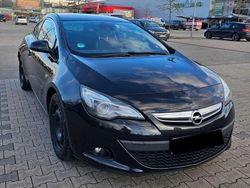 Schwarz Gebraucht 2014 Opel Astra GTC Limousine | 9.500 € (Teuer)