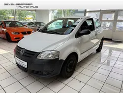 Candyweiss Gebraucht 2011 VW Fox Basis Kleinwagen | 3.980 € (Teuer)