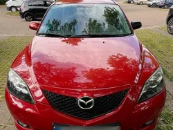 Rot Gebraucht 2005 Mazda 3 Limousine | 2.000 € (Etwas zu teuer)